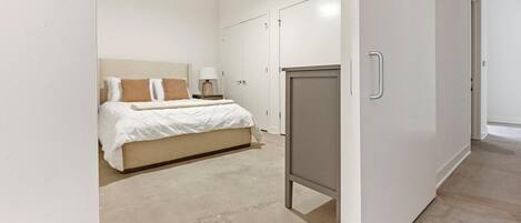 1 間睡房、書桌、熨斗/熨衫板、Wi-Fi