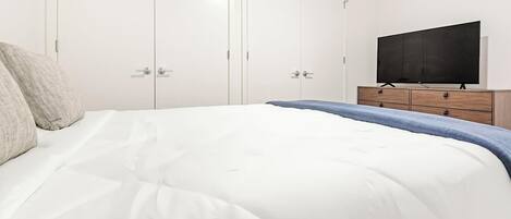 1 Schlafzimmer, Schreibtisch, Bügeleisen/Bügelbrett, WLAN