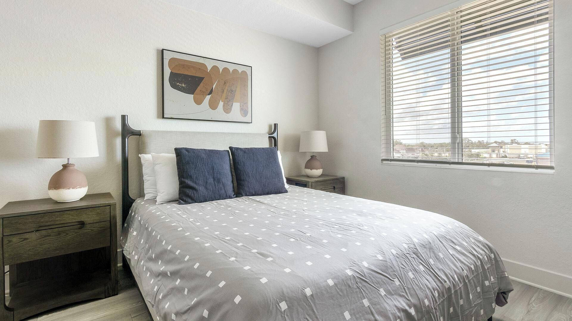 1 bedroom, desk, iron/ironing board, WiFi