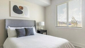 1 室のベッドルーム、デスク、アイロン / アイロン台、WiFi