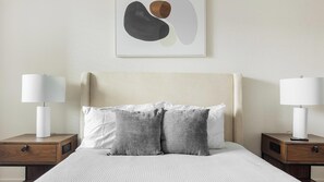 1 室のベッドルーム、デスク、アイロン / アイロン台、WiFi