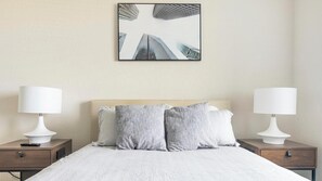 2 Schlafzimmer, Schreibtisch, Bügeleisen/Bügelbrett, WLAN
