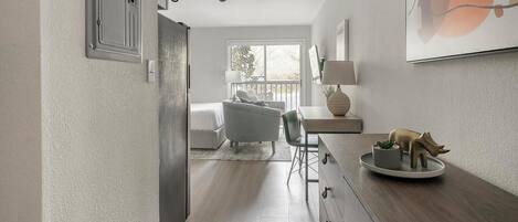 Desk, iron/ironing board, WiFi, bed sheets