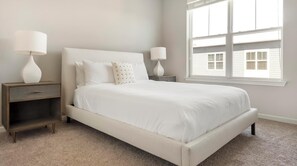 1 bedroom, desk, iron/ironing board, WiFi - Landing | Modern 1BD, Clubhouse, Pool (Chesterfield)