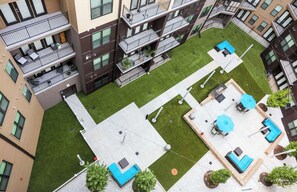 Terrace/patio - Landing | Spectacular 1BD, Rooftop Lounge (Atlanta)