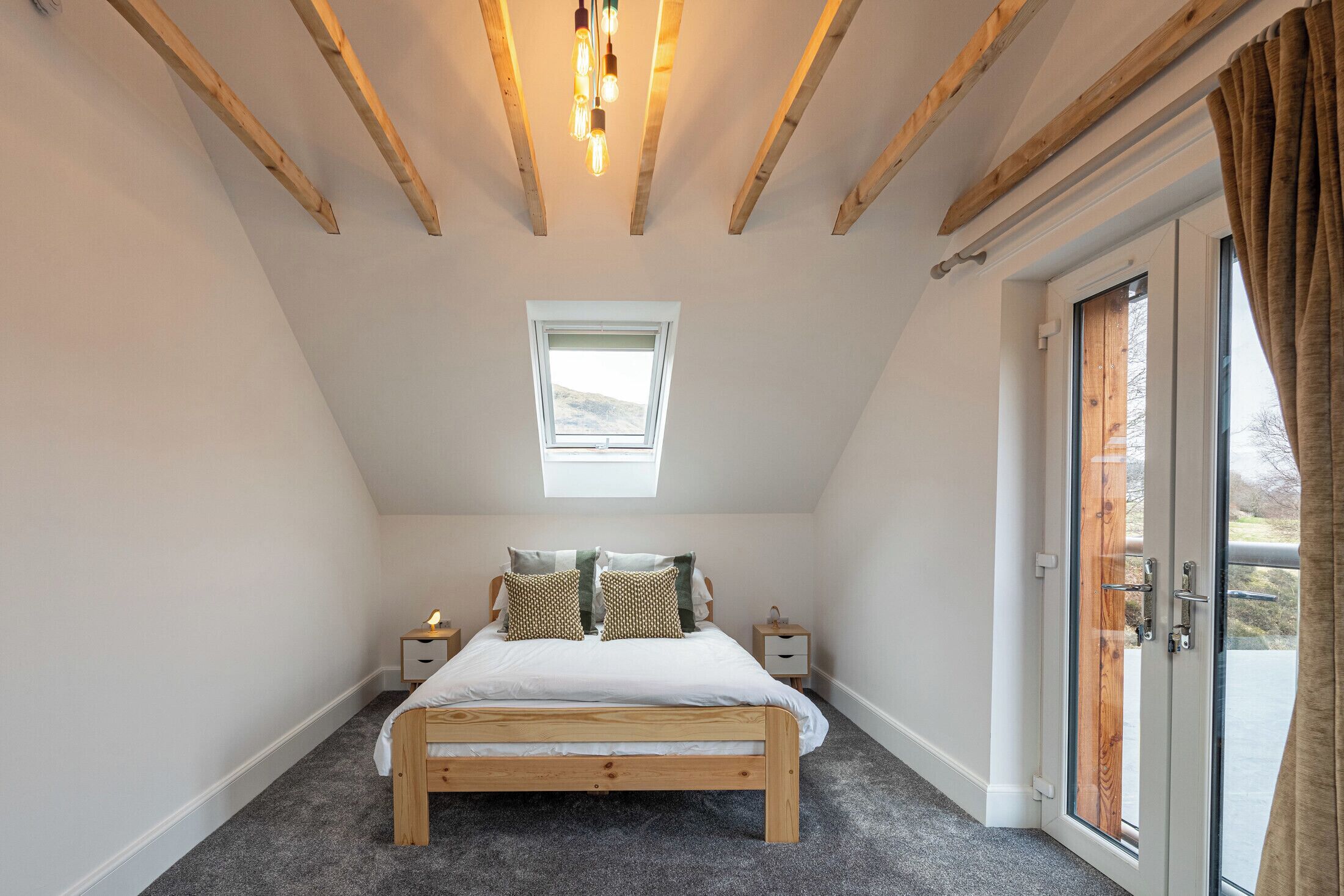 5 chambres, fer et planche à repasser, lit parapluie, Wi-Fi gratuit