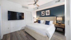 Desk, iron/ironing board, WiFi, bed sheets