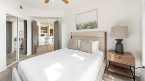 1 bedroom, desk, iron/ironing board, WiFi