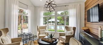 Landing | Beautiful 1BD, Gym, Courtyard