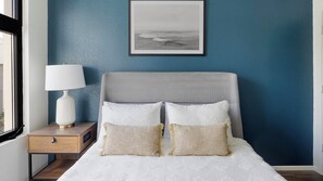 1 chambre, bureau, fer et planche à repasser, Wi-Fi