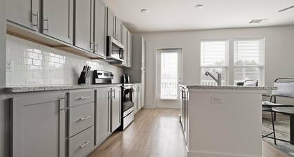 Landing at The Mason at Six Mile Creek - 1 Bedr...