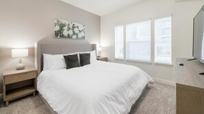 2 Schlafzimmer, Schreibtisch, Bügeleisen/Bügelbrett, WLAN