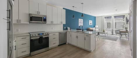 Refrigerador y comedor