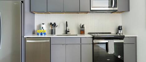 Refrigerador y comedor