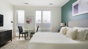 Desk, iron/ironing board, WiFi, bed sheets