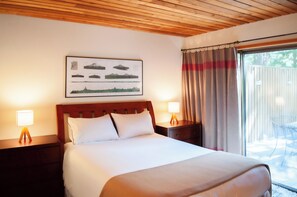 3 bedrooms, iron/ironing board, WiFi, bed sheets - Black Butte Ranch Aspen House 002 (Black Butte Ranch)