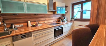Spacious 3-bedroom apartment with AC in charming Mondsee