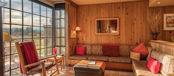 Black Butte Ranch Country House 062