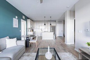 Smart TV - Landing | Modern 2BD, Clubhouse, Gym (Florence)