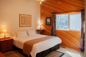 4 chambres, fer et planche à repasser, Wi-Fi, draps fournis