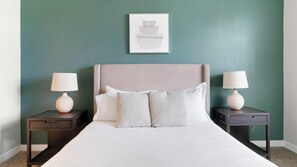 2 bedrooms, desk, iron/ironing board, WiFi