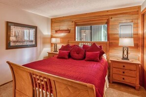 3 chambres, fer et planche à repasser, Wi-Fi, draps fournis