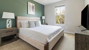 2 bedrooms, desk, iron/ironing board, WiFi