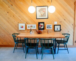 Dining - Black Butte Ranch Lodge Condo 014 (Black Butte Ranch)