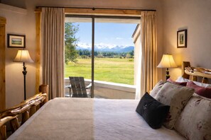 1 غرفة نوم ومكواة/لوح كي وواي فاي وملاءات أسرّة