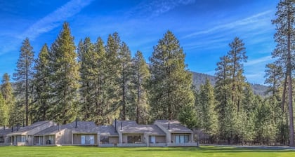 Black Butte Ranch Lodge Room 006