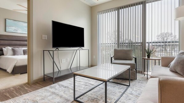 1 bedroom, desk, iron/ironing board, WiFi
