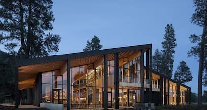 Black Butte Ranch Lodge Room 015