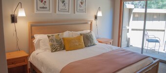 Black Butte Ranch Lodge Room 016