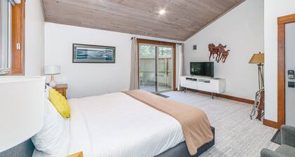 Black Butte Ranch Lodge Room 019