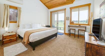 Black Butte Ranch Lodge Room 035