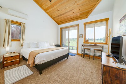 Black Butte Ranch Lodge Room 035