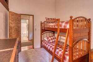 3 dormitorios, tabla de planchar con plancha, wifi y ropa de cama