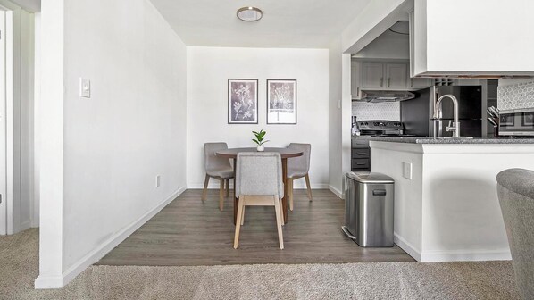 تناول الطعام