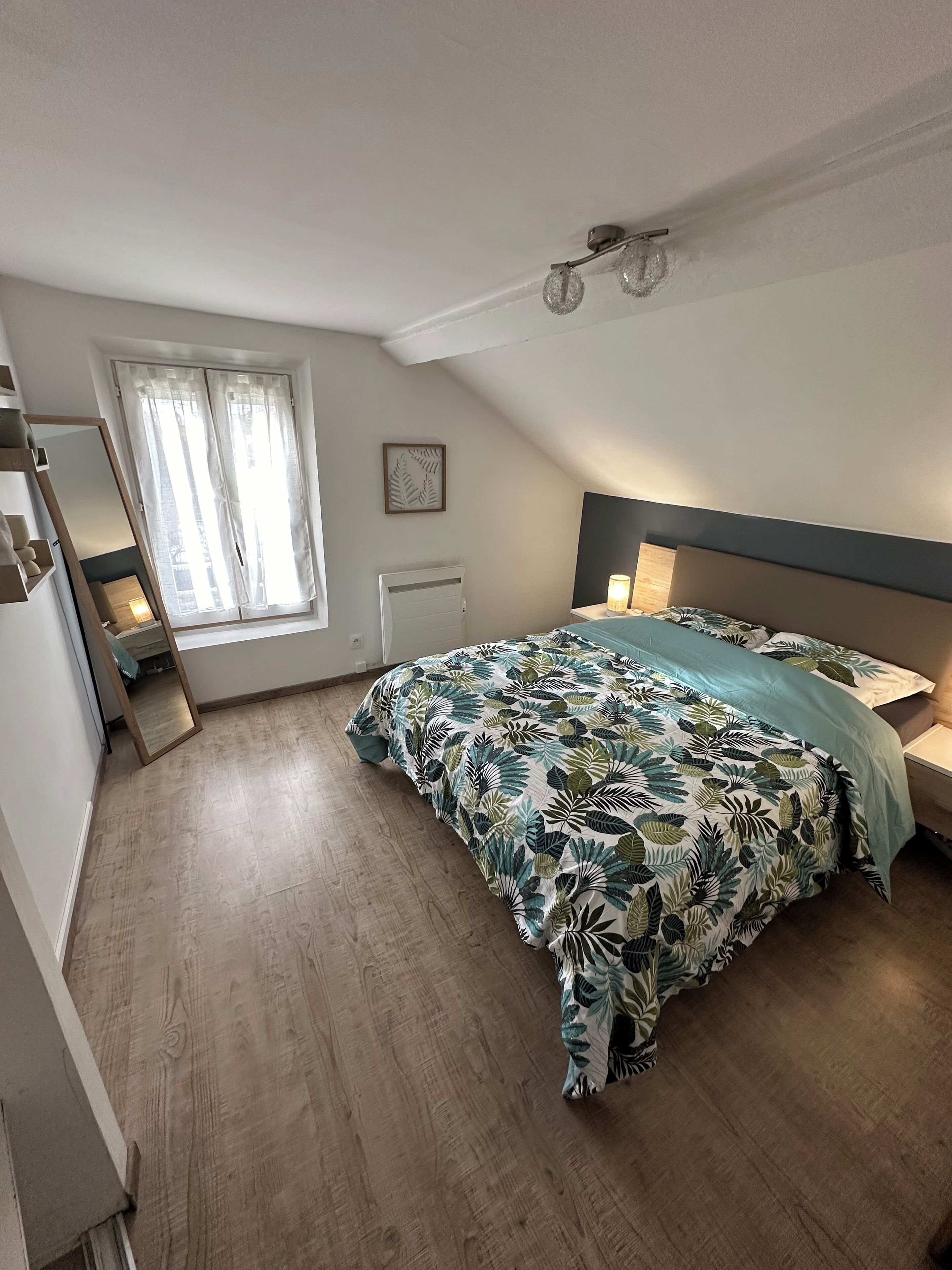 Fer et planche à repasser, Wi-Fi, draps fournis