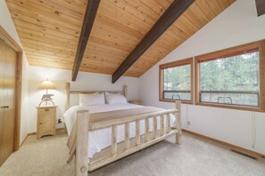 3 chambres, fer et planche à repasser, Wi-Fi, draps fournis