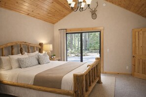 4 bedrooms, iron/ironing board, WiFi, bed sheets - Black Butte Ranch South Meadow 101 (Black Butte Ranch)