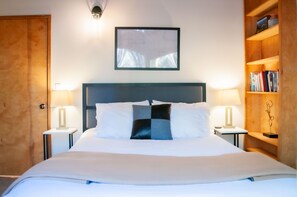 3 soverom, strykejern/-brett, wi-fi og sengetøy