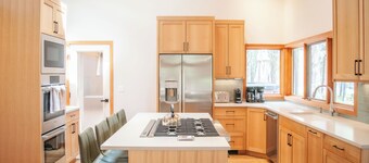 Black Butte Ranch Glaze Meadow 312
