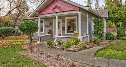 Renovated 1912 Home 2B/2B w/King&Queen fenced yard