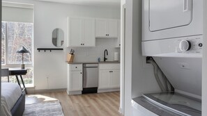 Interior - Landing at Commons on Ludlow - 1 Bedroom in Uni... (Philadelphia)