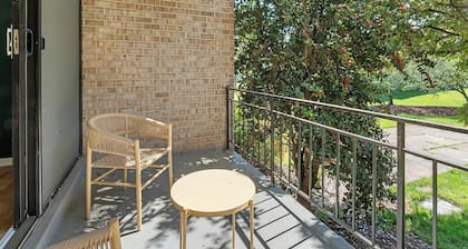 Landing at Franklin Park at Greenbelt Station -...