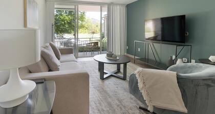 Landing | Incredible 2BD, Pool, Gym