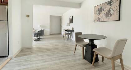 Landing | Modern 2BD, Pool, Gym