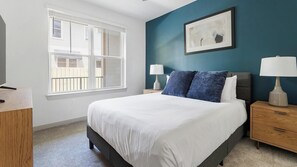 1 bedroom, desk, iron/ironing board, WiFi