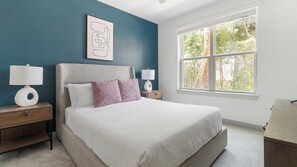 1 bedroom, desk, iron/ironing board, WiFi